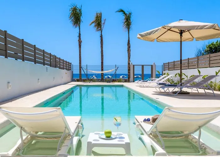 Ammos House Villa *